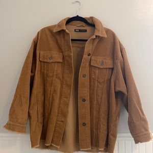Oversized corduroy jacket.